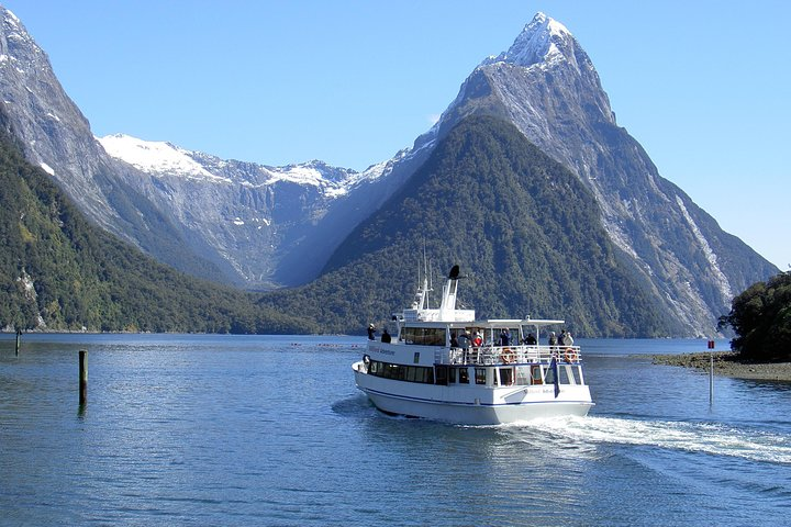 Full-Day Milford Sound Extraordinaire Tour from Te Anau - Photo 1 of 9